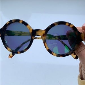 Illesteva round sunglasses